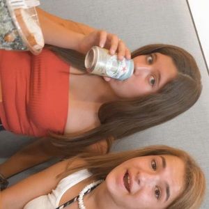 Meet your Posher, Lola